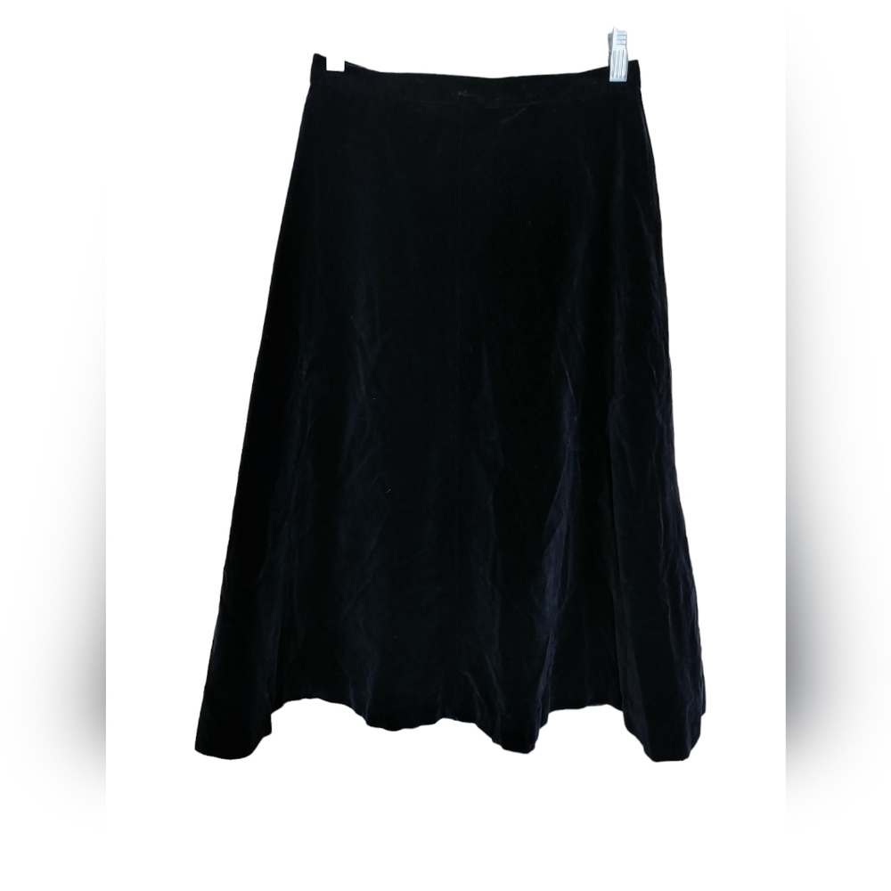 (SK27) JH Collectibles Vintage Black Velvet Flare Style Skirt